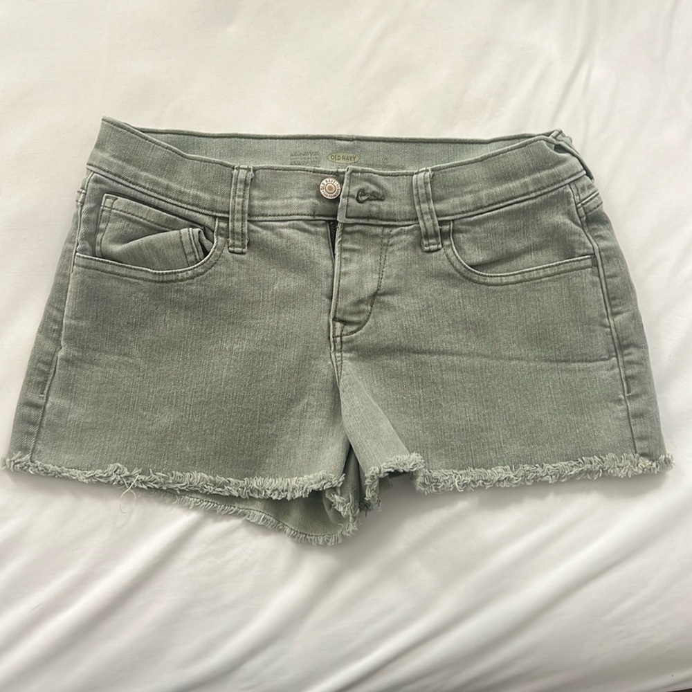 Old Navy cut off Jean shorts size 0